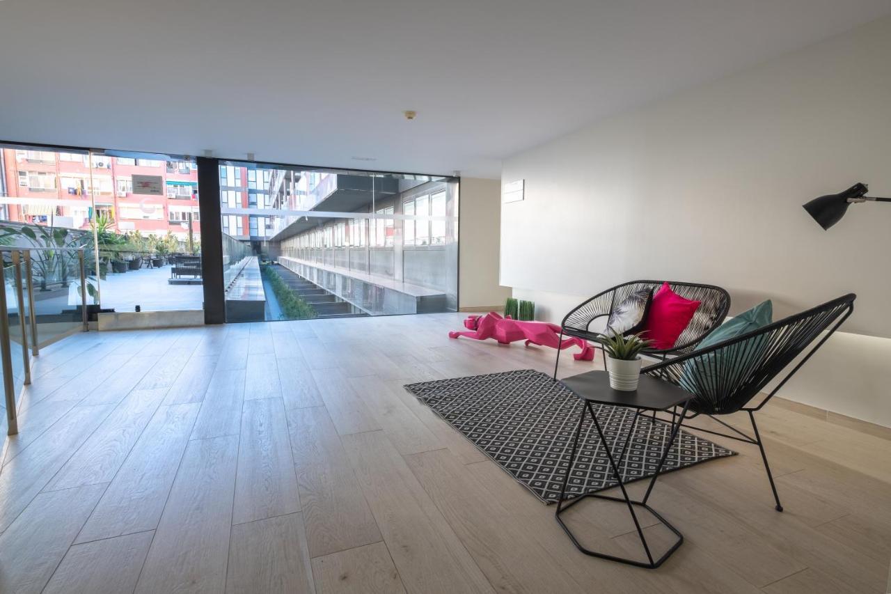 ברצלונה Aparthotel Bcn Montjuic מראה חיצוני תמונה