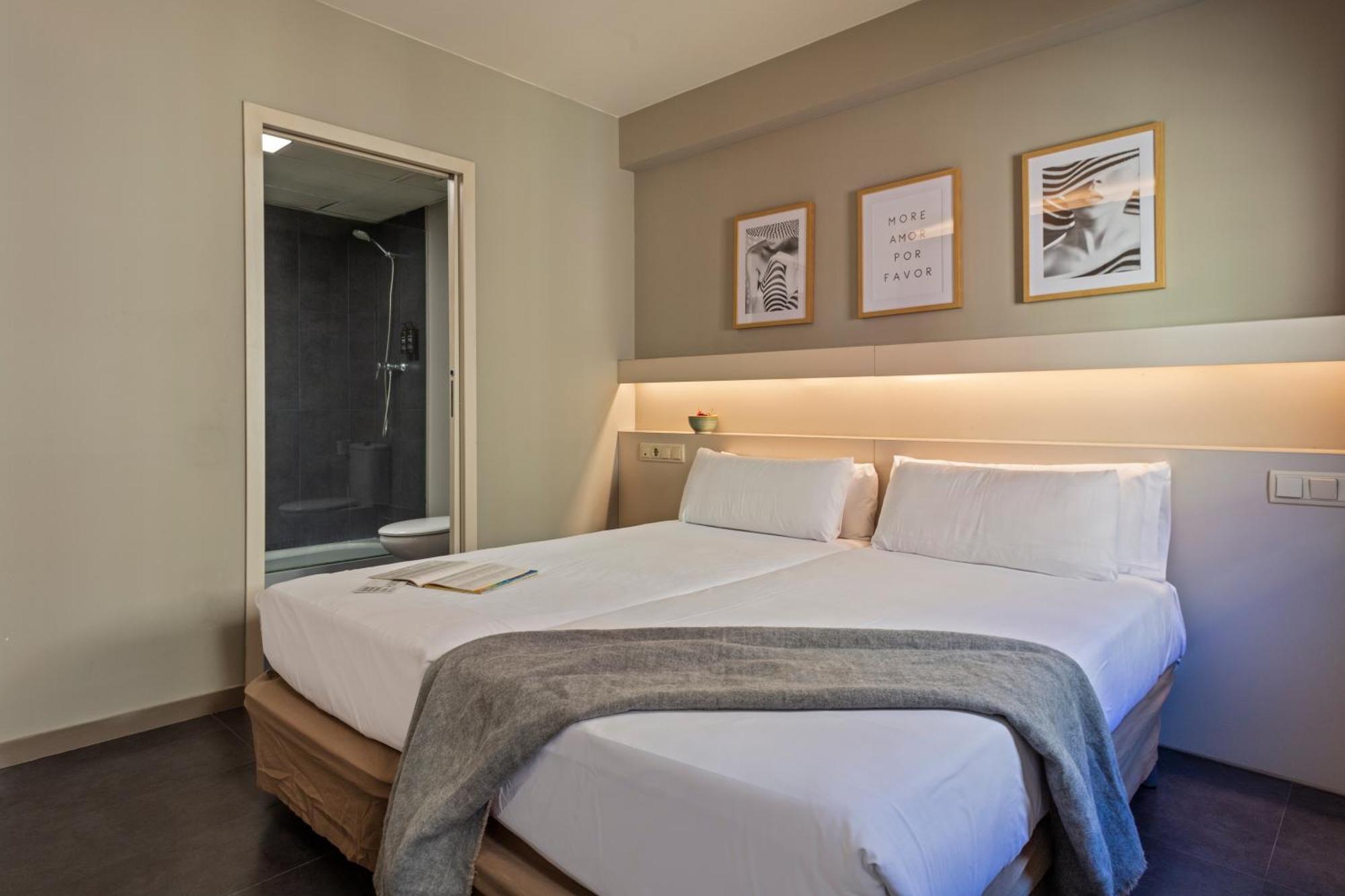ברצלונה Aparthotel Bcn Montjuic מראה חיצוני תמונה
