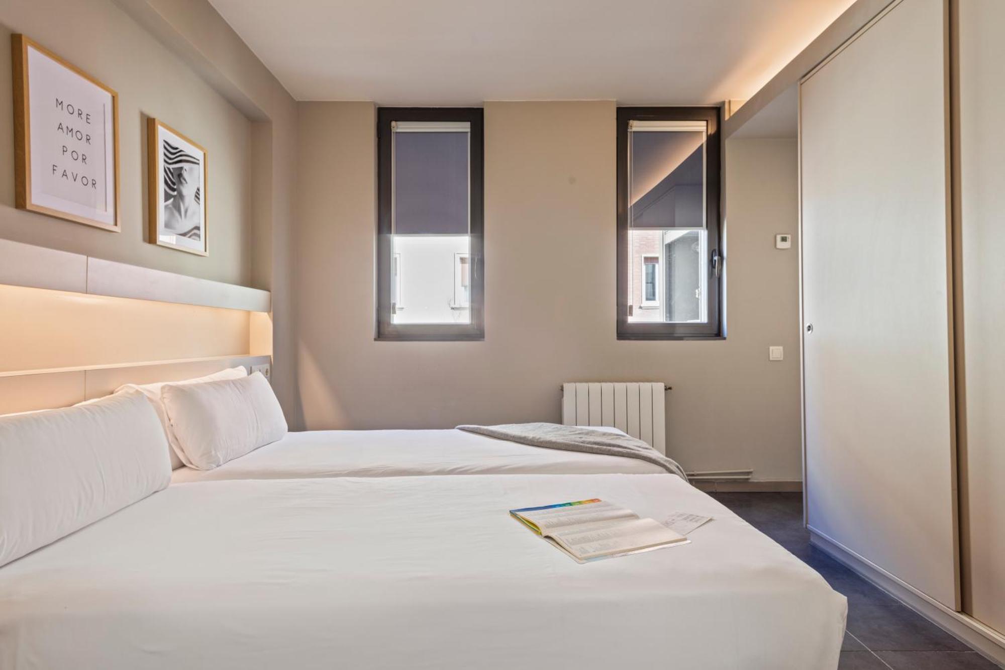 ברצלונה Aparthotel Bcn Montjuic מראה חיצוני תמונה